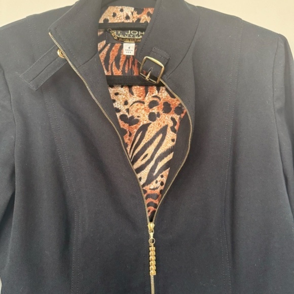 St. John Sz 4  black jacket Couture Buckles - Picture 4 of 8